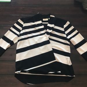 Wrap top - Tan & Black